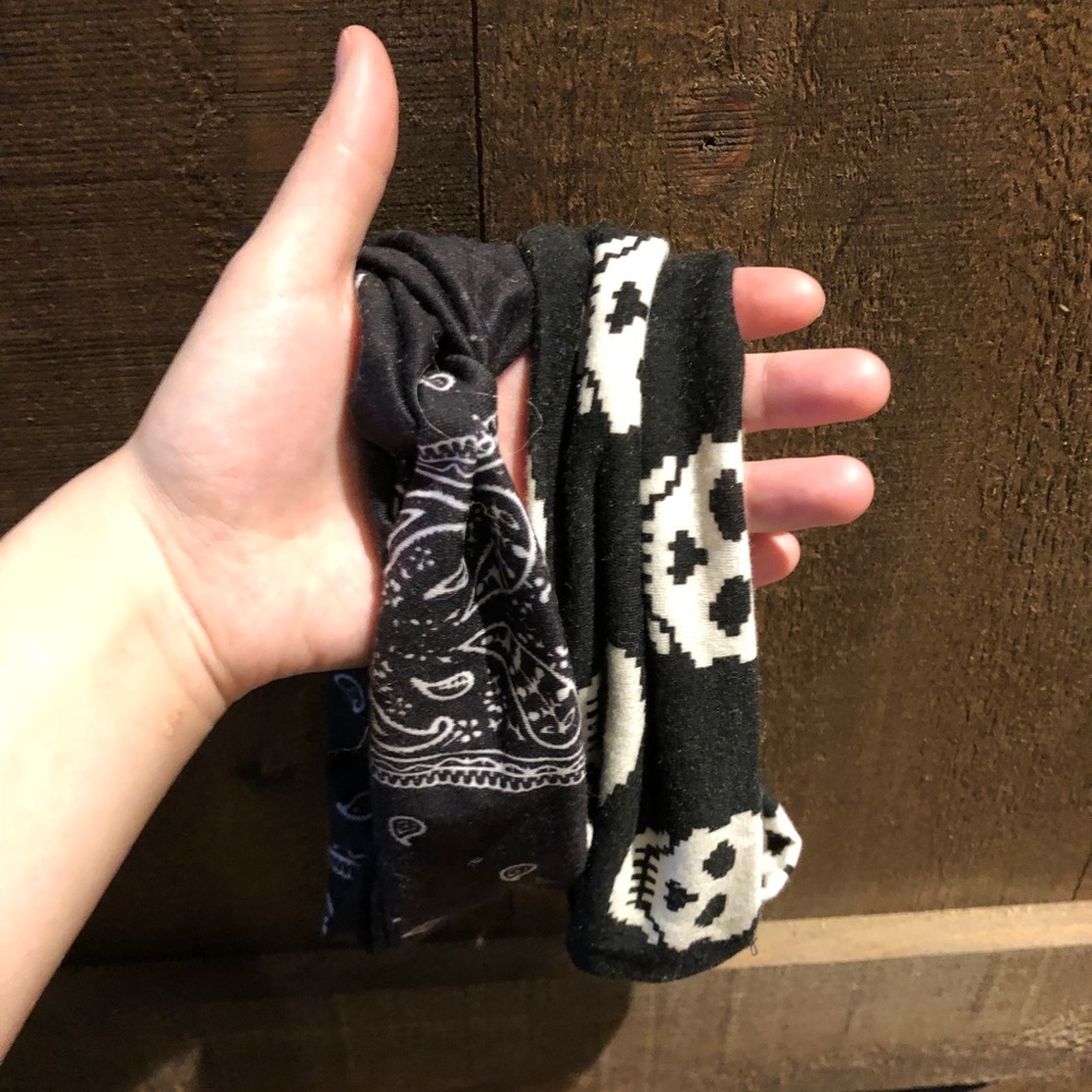 2 headbands